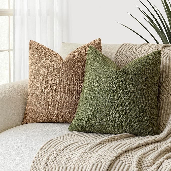 Foindtower Pack of 2, Decorative Textured Boucle Throw Pillow Covers Accent Solid Pillow Cases Cozy Soft Couch Cushion Case for Chair Sofa Bedroom Living Room Home Decor 22 x 22 Inch Green